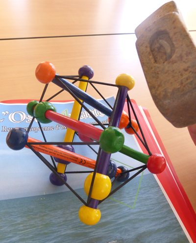tensegrite_marteau_enleve.jpg